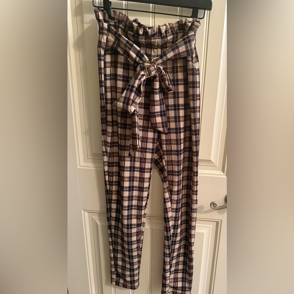 SHEIN Brown Plaid Ruffle Waist Women’s Pants